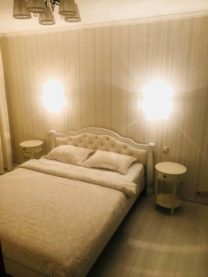 Classic Apartment Boryspilʼ Buitenkant foto